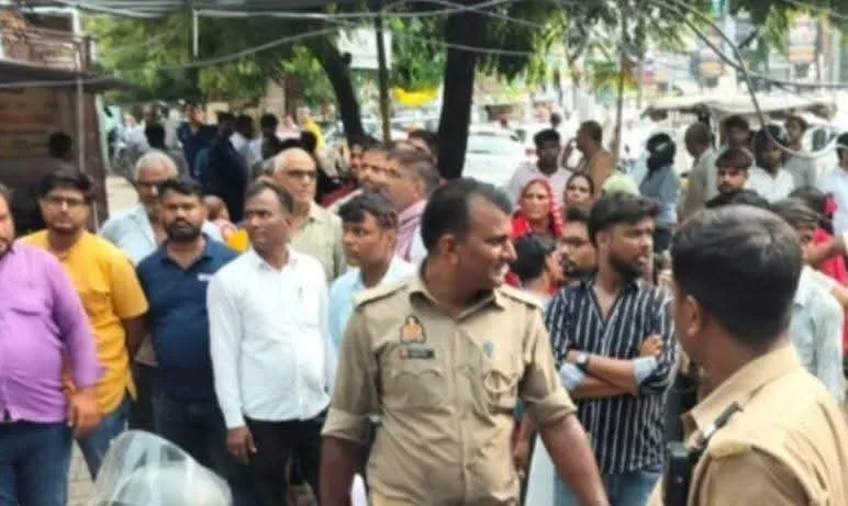 Image: Azamgarh: Student commits suicide by hanging after failing in NEET-2026, chaos in the family