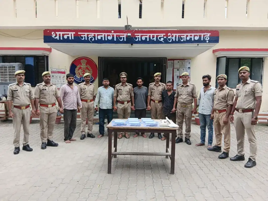 डकैती की योजना बना रहे पांच बदमाश गिरफ्तार, भारी मात्रा में अवैध असलहे बरामद