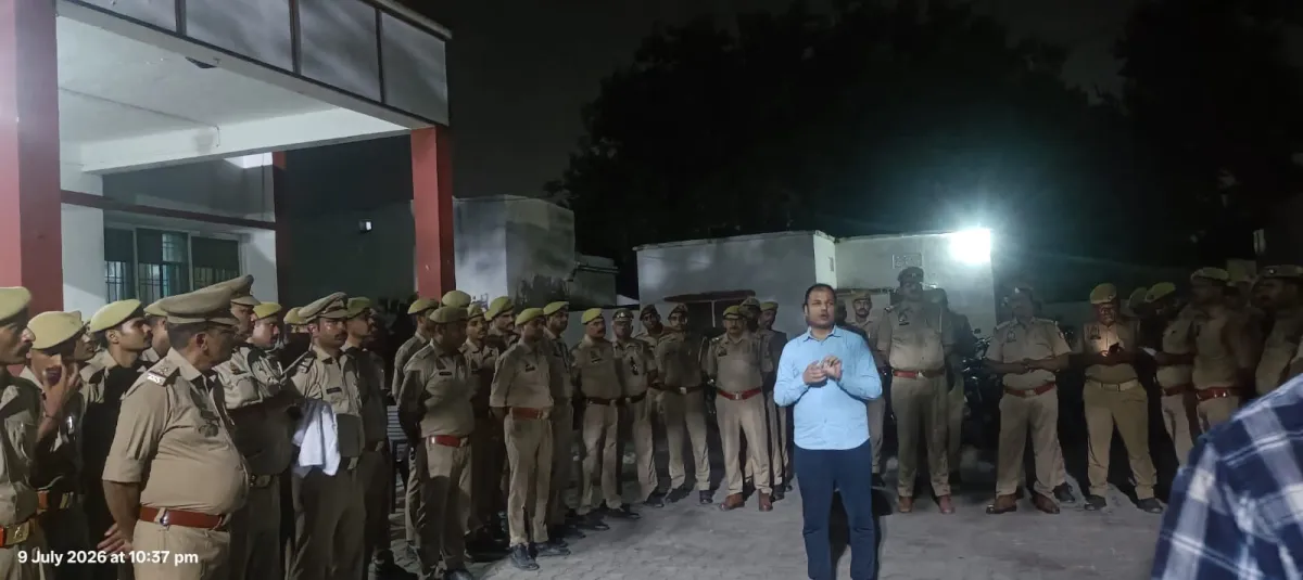 See: Campaign "Police knocks till the criminal's house" 46 teams reached the houses of 335 history-sheete...