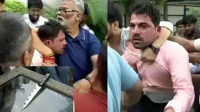 Image: Ruckus in Pappu Yadav's press conference, security personnel caught the young man who arrived with a...