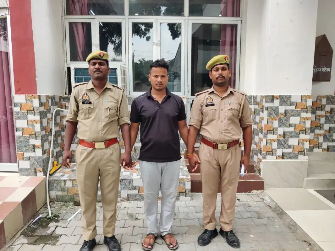 Photo: Deal to pass exam for ₹6 lakh, one more arrested in UPSSSC cheating case
