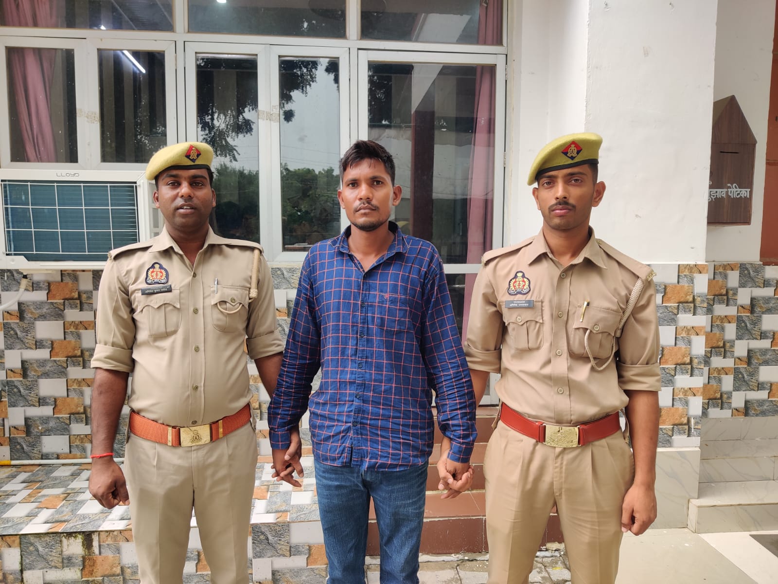 Photo: Azamgarh: Another accused of cheating gang in UPSSSC exam arrested, deal was fixed for Rs 6 lakh